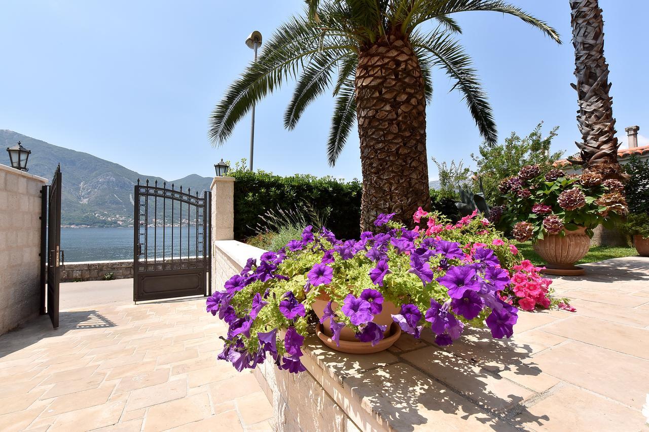 Ferienwohnung Maniva Penthouse By The Sea Kotor Exterior foto