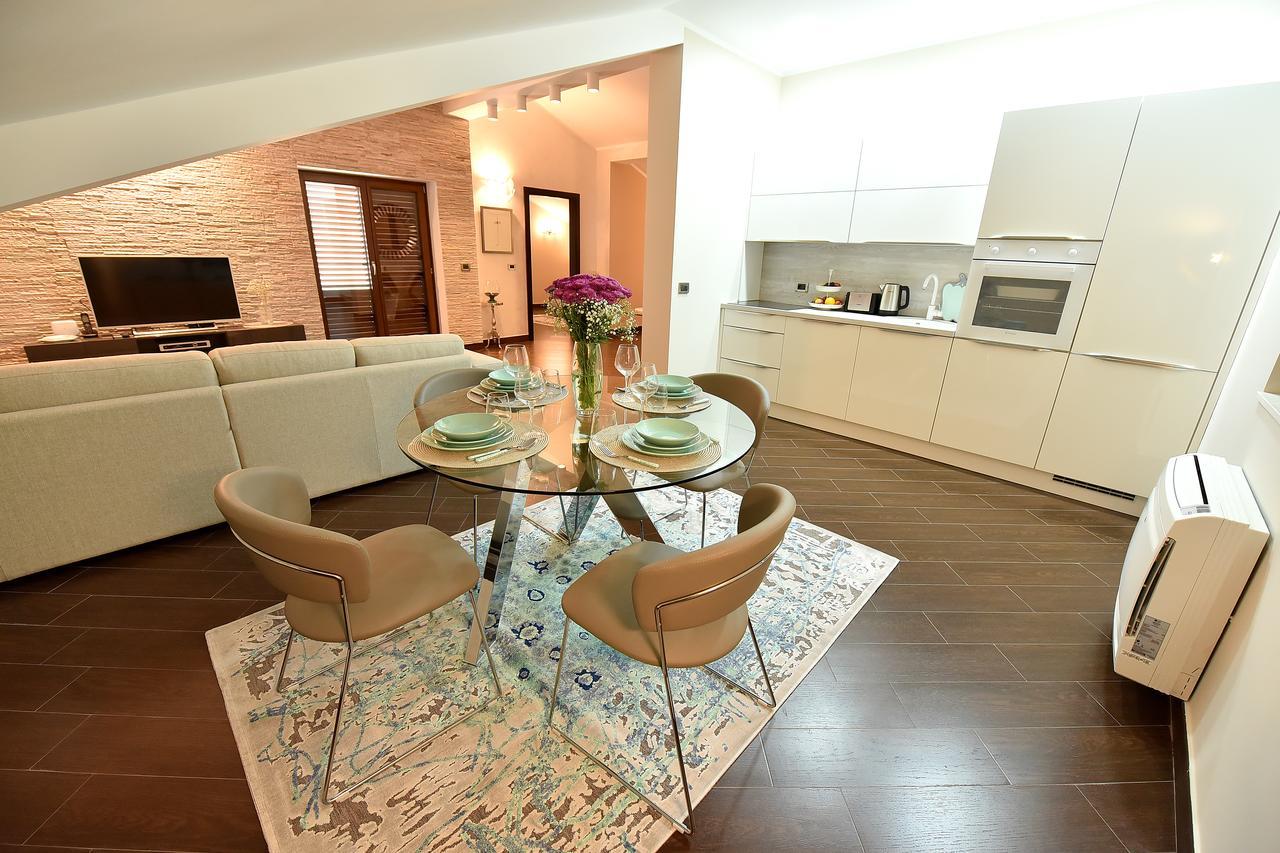 Ferienwohnung Maniva Penthouse By The Sea Kotor Exterior foto