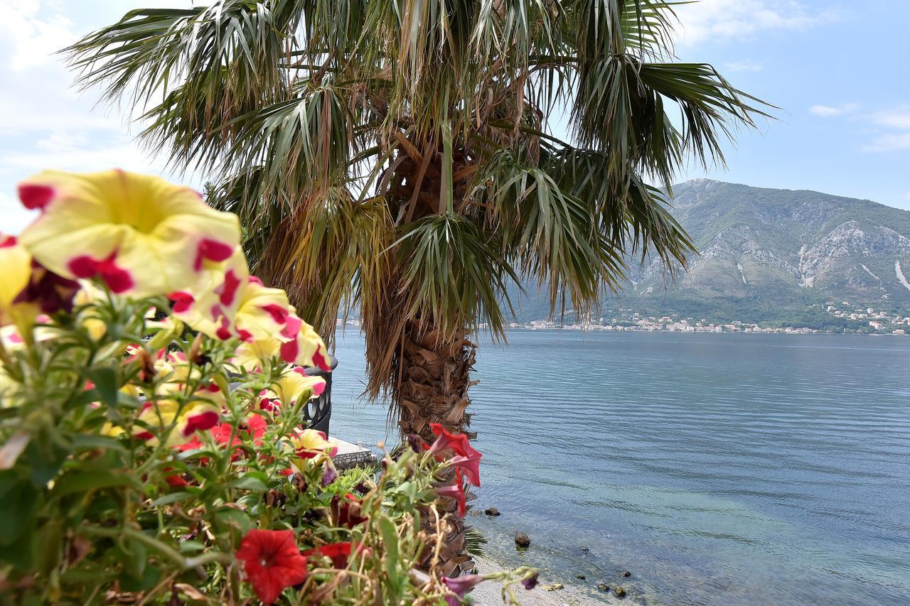 Ferienwohnung Maniva Penthouse By The Sea Kotor Exterior foto